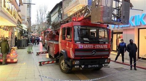 İ­s­t­a­n­b­u­l­ ­P­e­n­d­i­k­­t­e­ ­g­e­l­i­n­l­i­k­ ­a­t­ö­l­y­e­s­i­n­d­e­ ­y­a­n­g­ı­n­